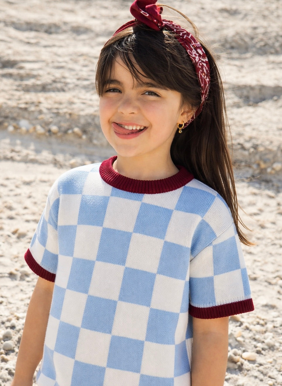 'No buttons, Julia.' knit t-shirt